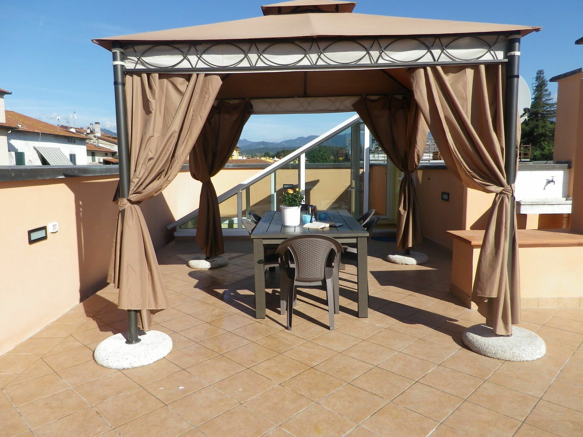 La Terrazza Apartment Lucca Luaran gambar